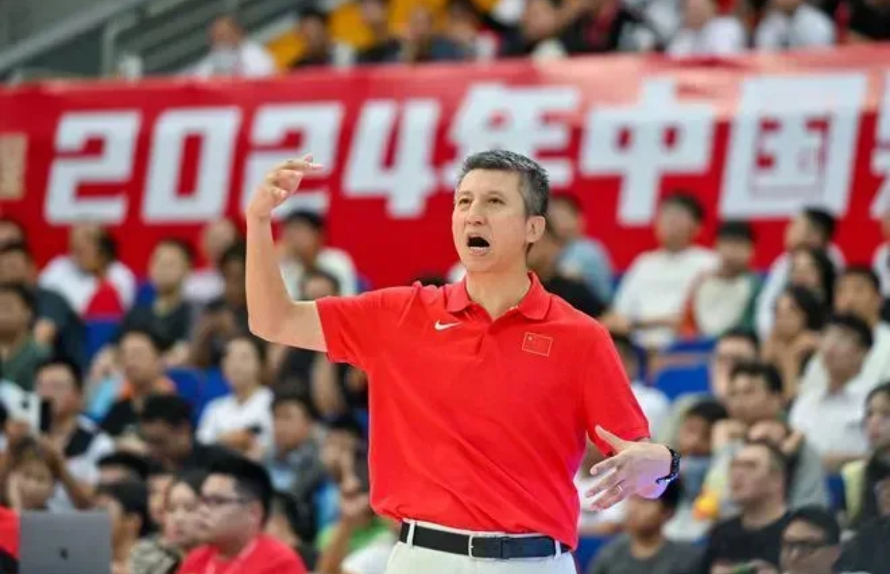 关于年轻球员崭露头角，受到教练组肯定的信息